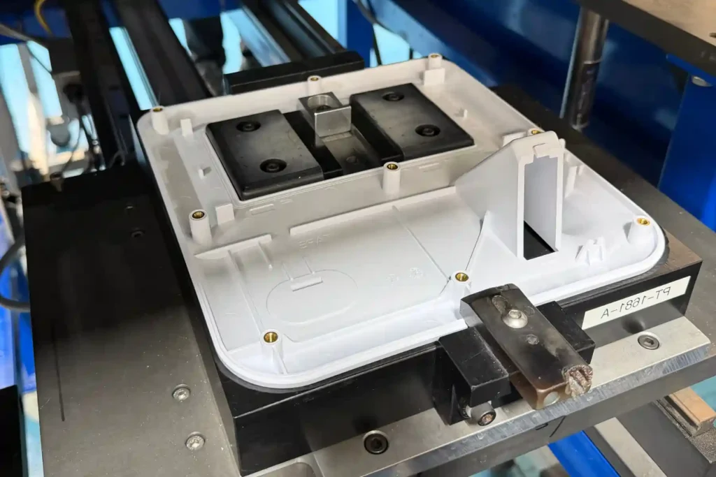 Vertical Press Molding California for Small-Medium Precision Parts